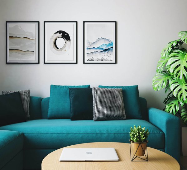 How to choose the right art for a minimalist home?
